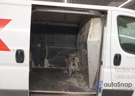 2016 Ram Promaster 1500 Low Roof из США, поврежденный, VIN 3C6TRVAG2GE127837